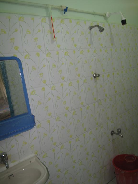 هامبي Om Shiva Guest House المظهر الخارجي الصورة